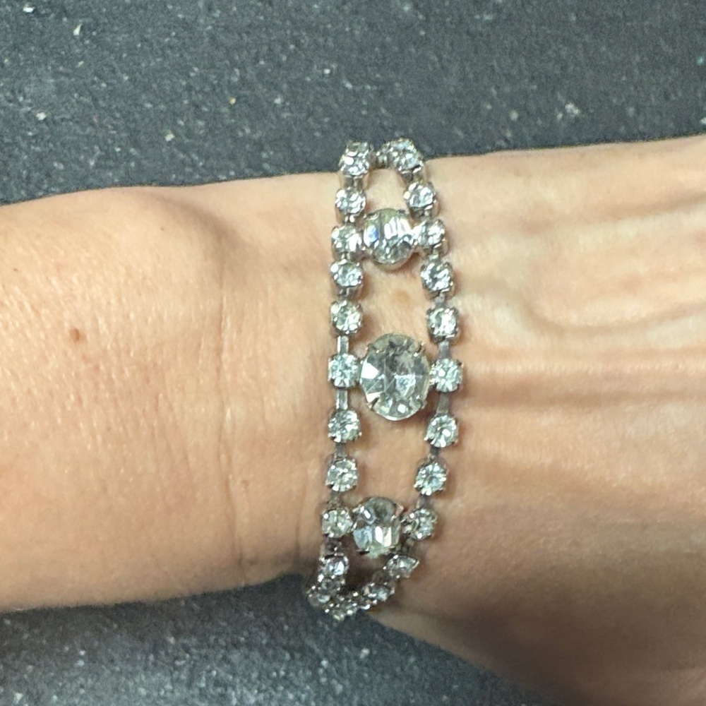 Vintage Silver Rhinestone Crystal Bracelet